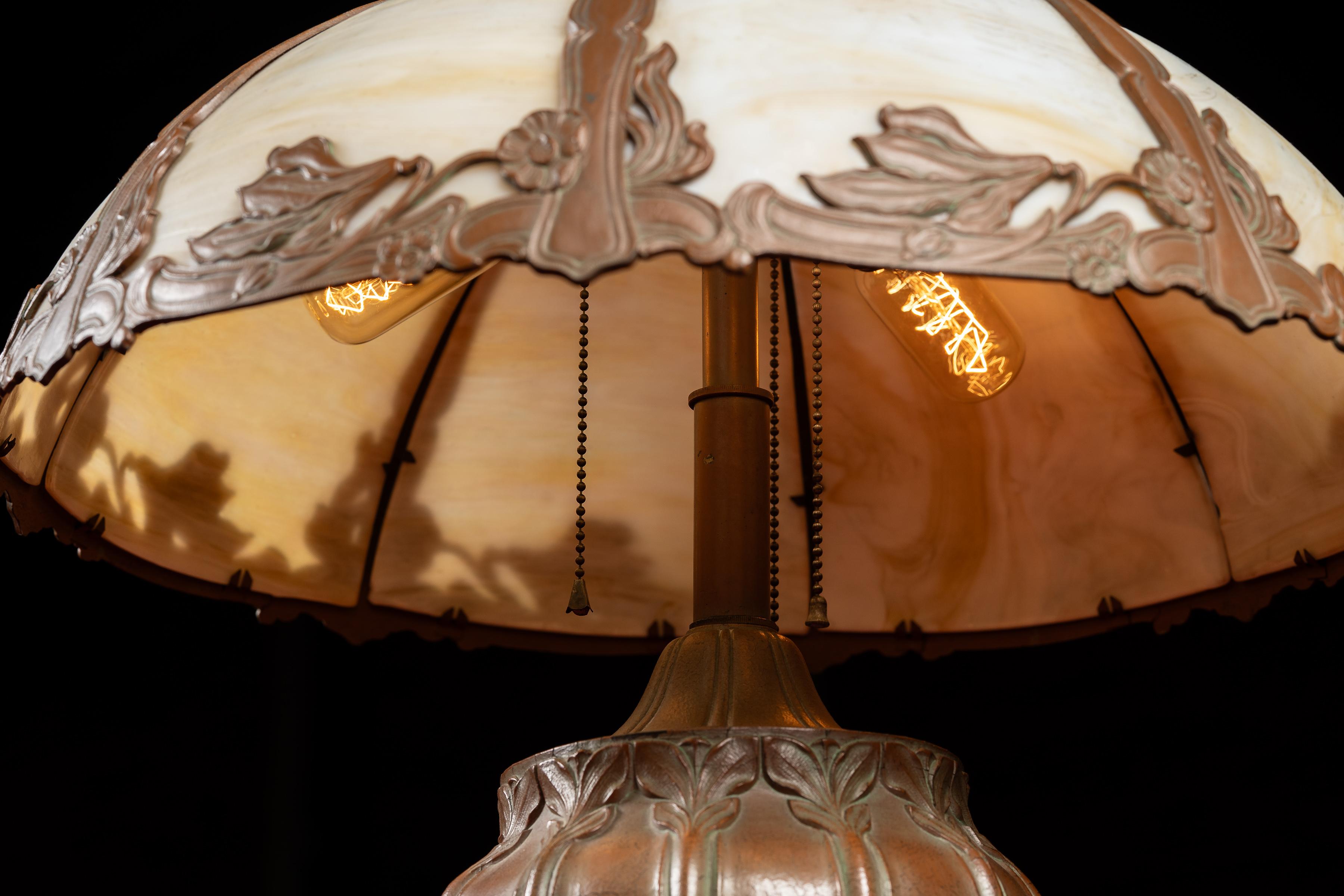 Antique Bronze and Slag Glass Table Lamp In Good Condition For Sale In Dekalb, IL