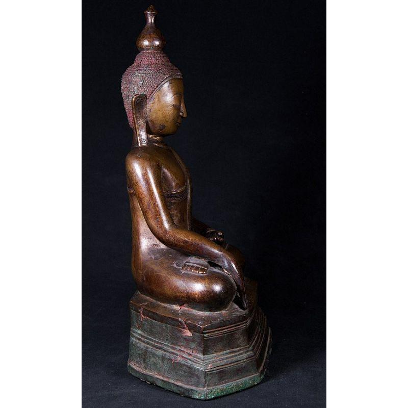 Antique Bronze Ava Buddha Statue from, Burma In Good Condition For Sale In DEVENTER, NL