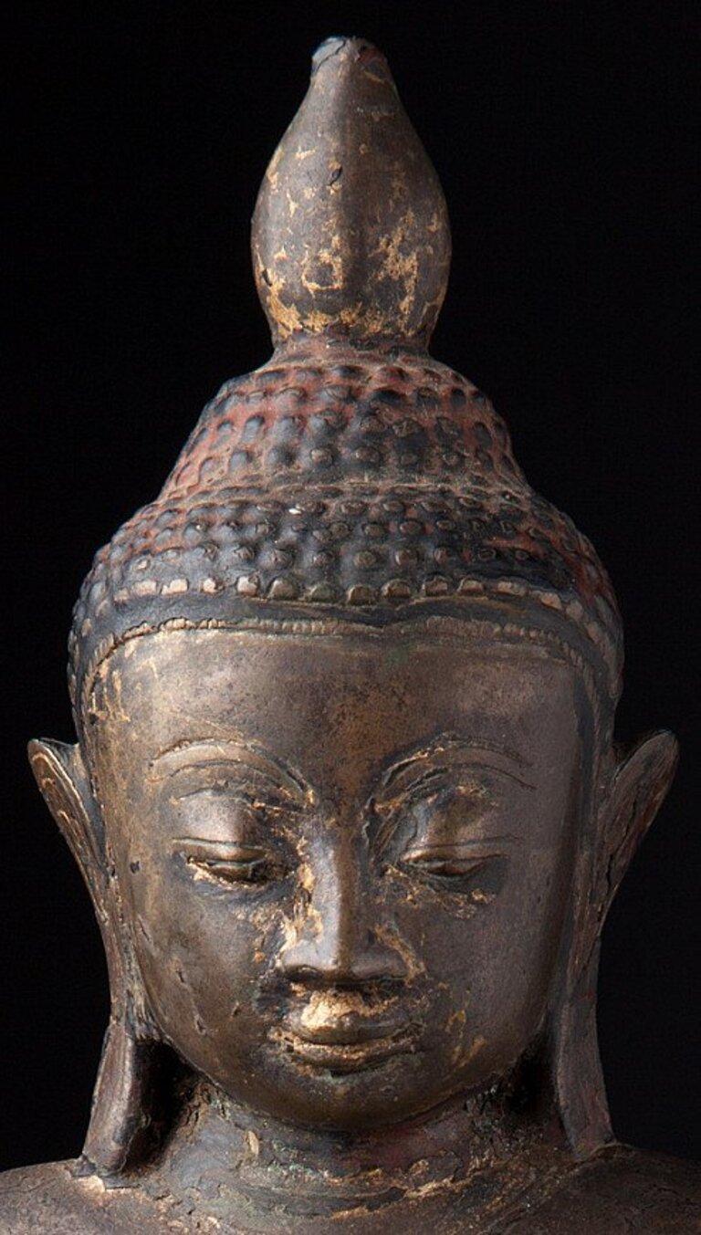 Antique Bronze Ava Buddha Statue from Burma For Sale 6
