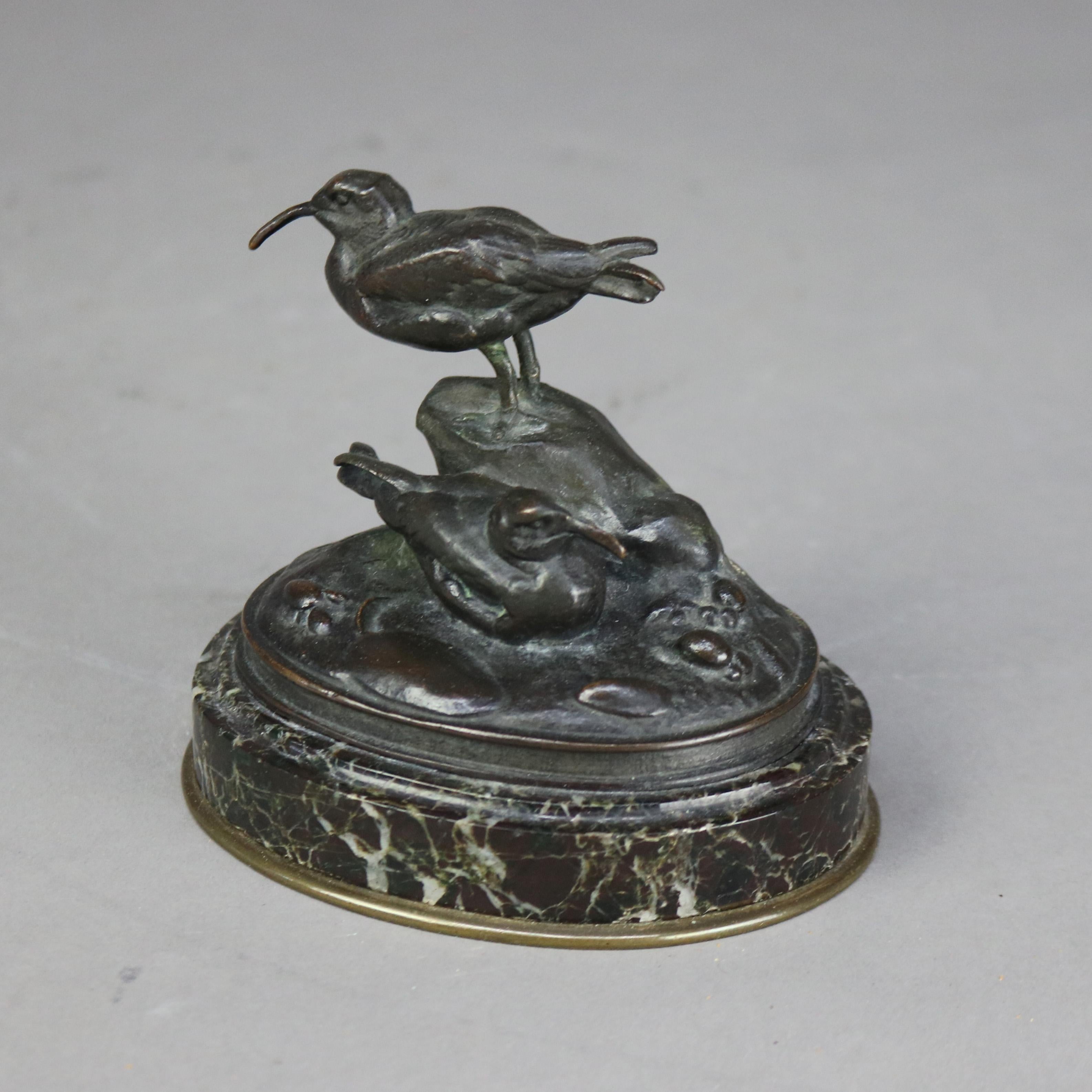 Bronze Ancienne sculpture de groupe d'oiseaux en bronze sur socle en marbre signée A. J. C1900 en vente