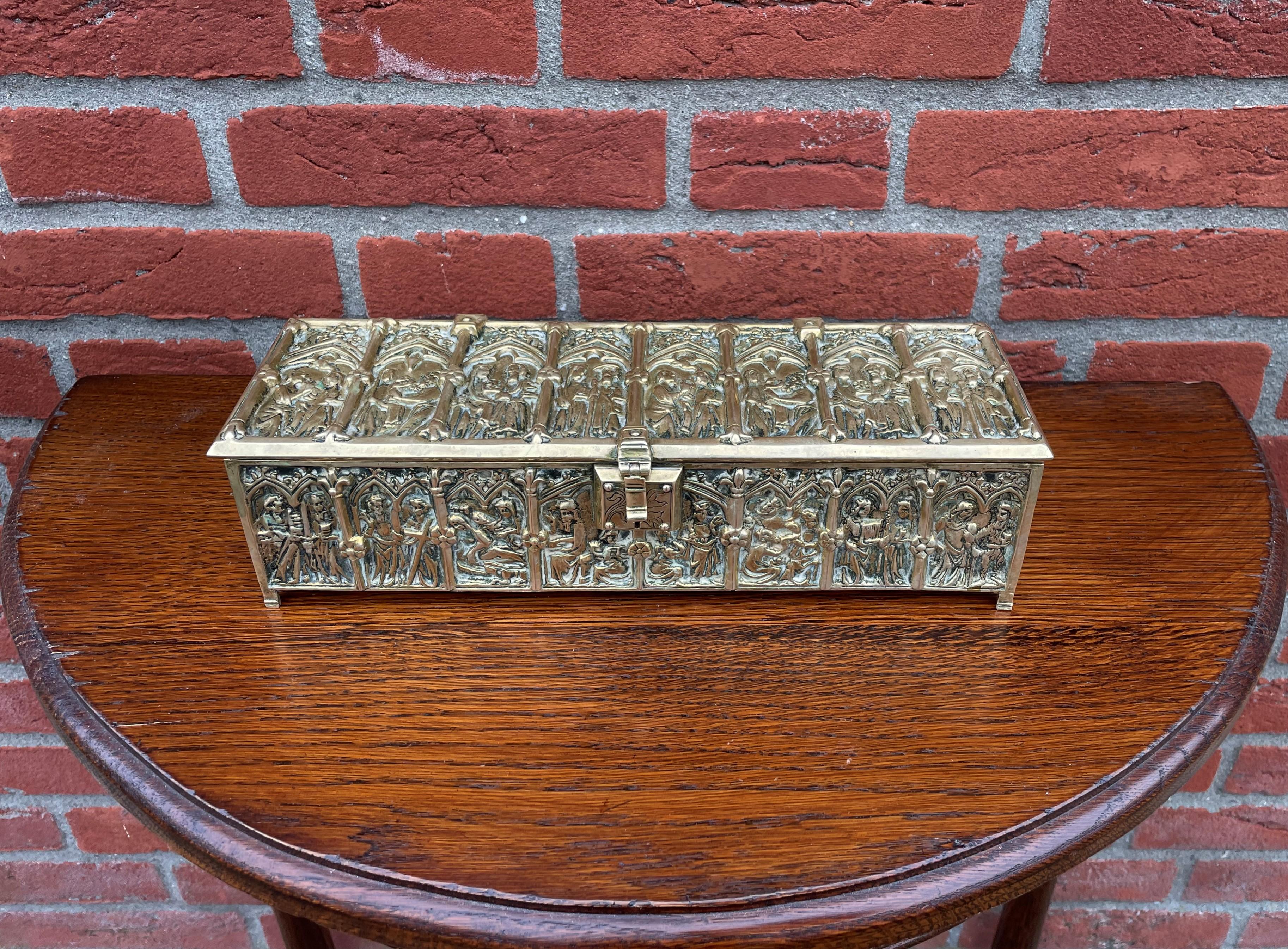 Rare size, solid bronze, Victorian Gothic box with multiple church window-like panels.
Over the years we have sold a number of rare and unique boxes, but never a Gothic Revival one of this length and looking like a medieval antiquity. Let us start