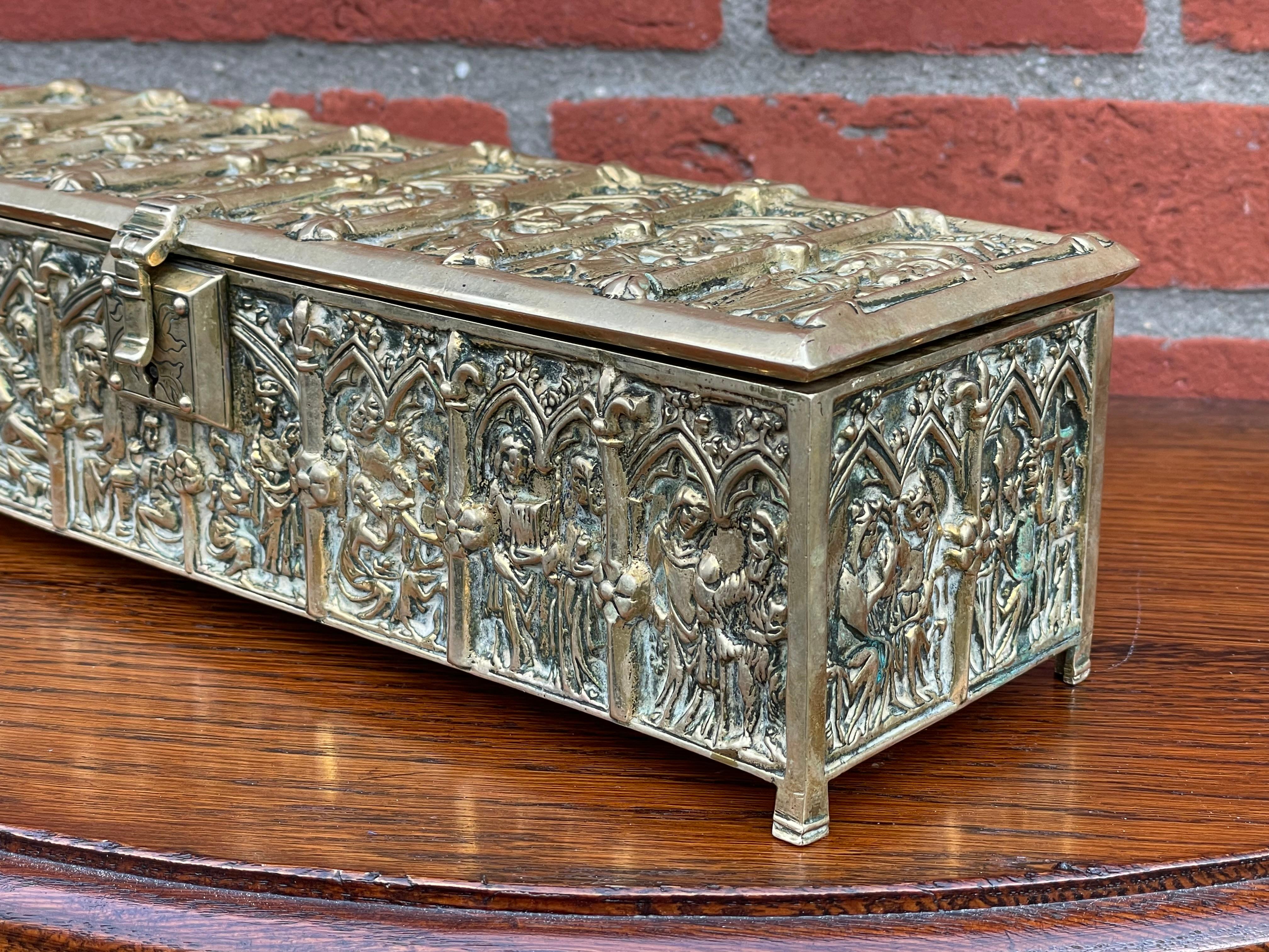 Patinated Antique Bronze Box with Gothic Church Window Panels by Adolph Frankau&Co, London For Sale