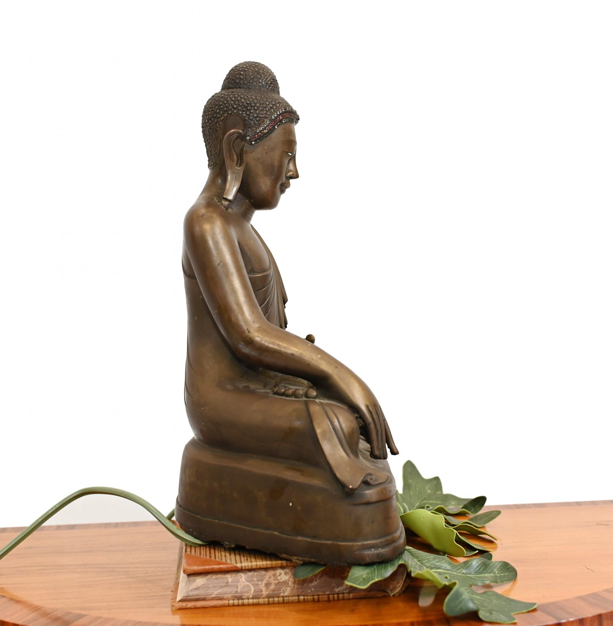 Antike burmesische buddhistische Bronzestatue aus Bronze, 1930 im Angebot 5