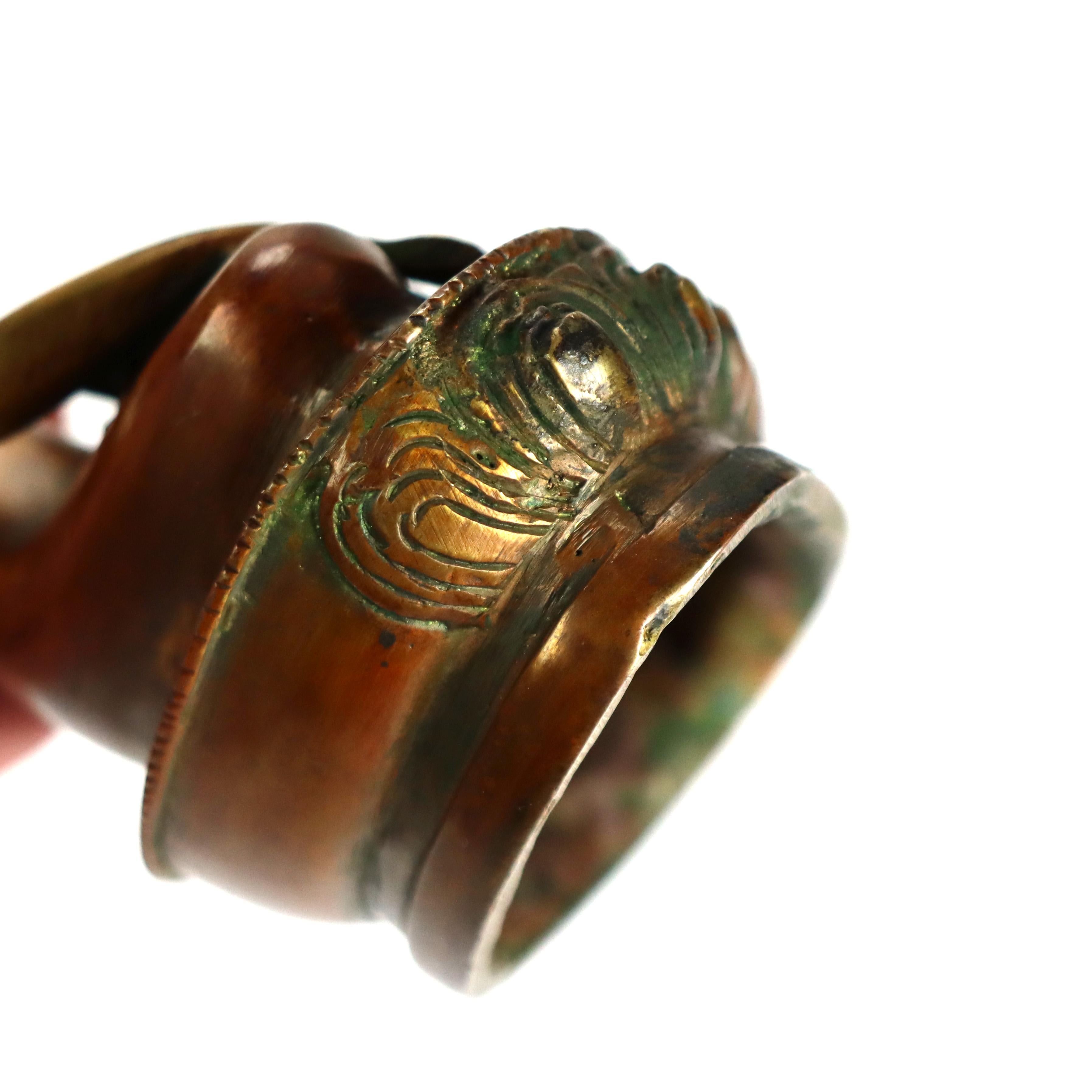 Figura di Buddha in bronzo antico C1920 in vendita 3