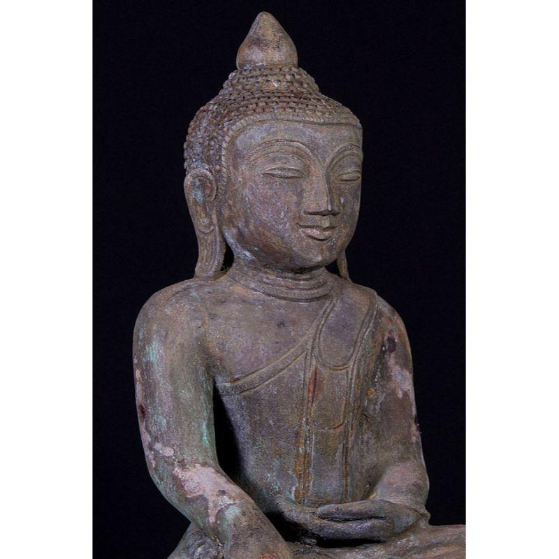 Antique Bronze Buddha Statue from Burma For Sale 4