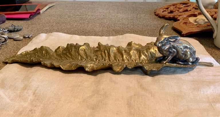 Antique Bronze Bunny Rabbit on Leaf Tray Sculpture, French, 19th Century For Sale 1
