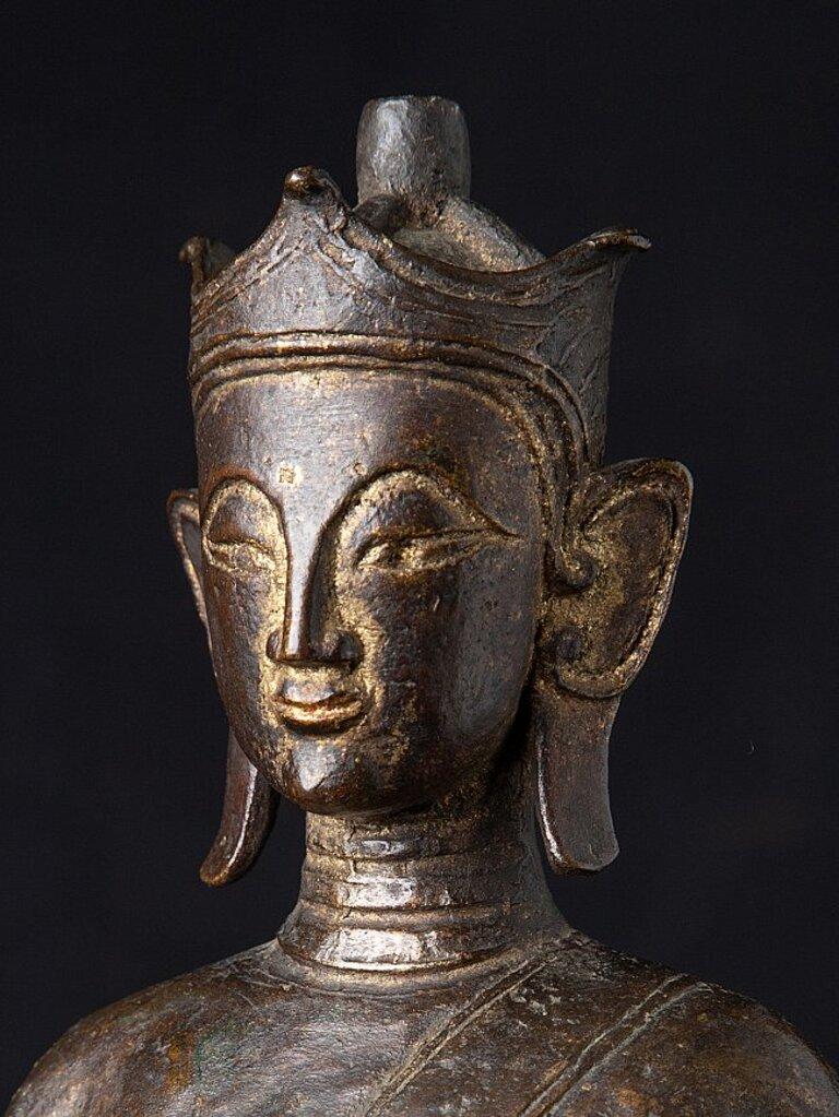 Antique Bronze Burmese Buddha from Burma For Sale 8