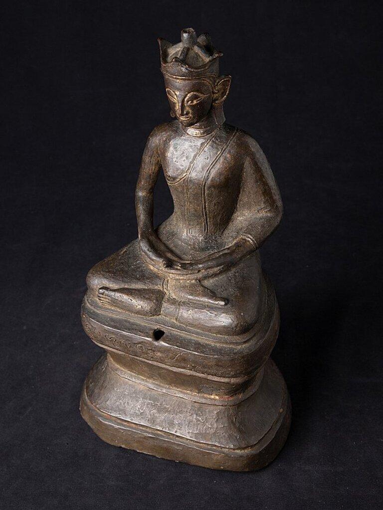 Antique Bronze Burmese Buddha from Burma For Sale 9