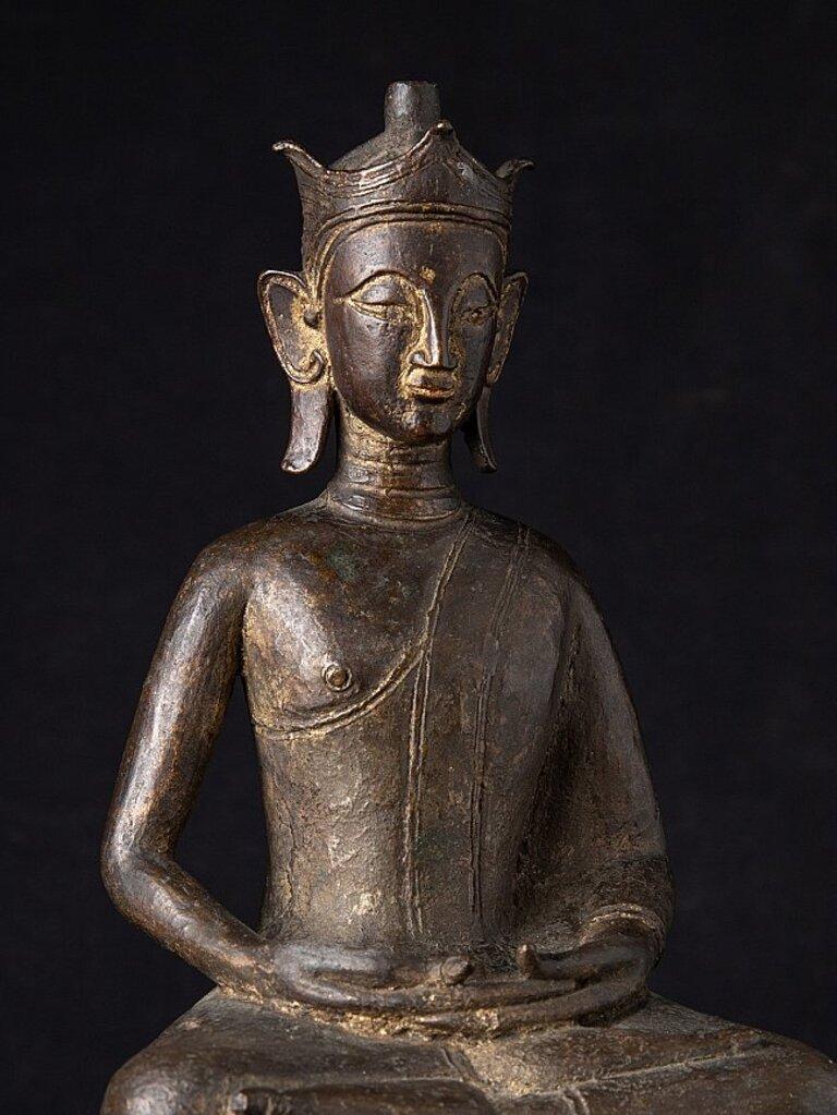 Antique Bronze Burmese Buddha from Burma For Sale 3