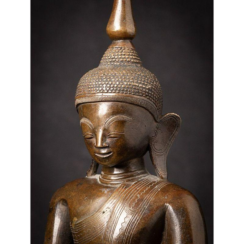 Antique Bronze Burmese Buddha Statue from Burma For Sale 8