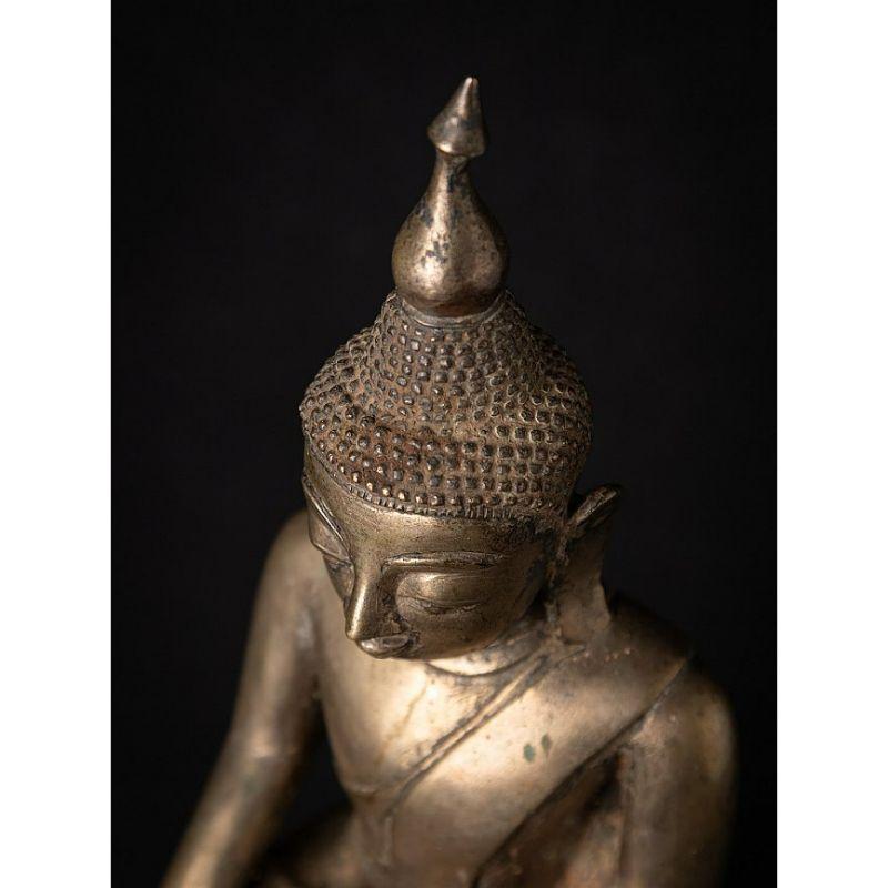 Antique Bronze Burmese Buddha Statue from Burma For Sale 10