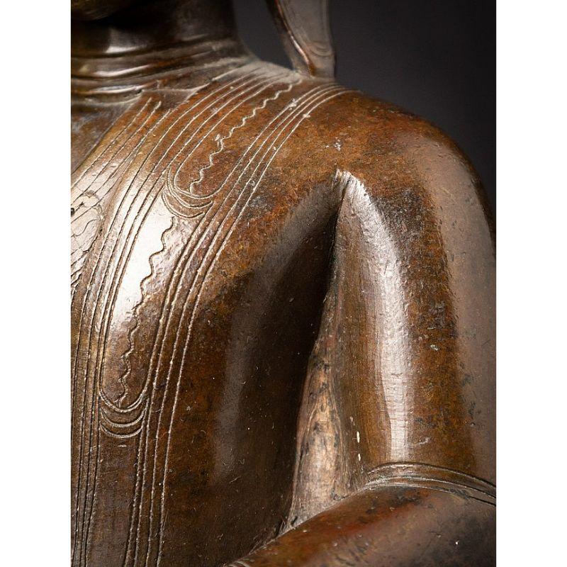 Statue de Bouddha birman de Birmanie en bronze ancien en vente 12