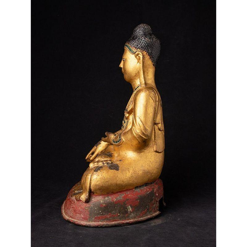 Antique Bronze Burmese Buddha Statue from Burma In Good Condition For Sale In DEVENTER, NL