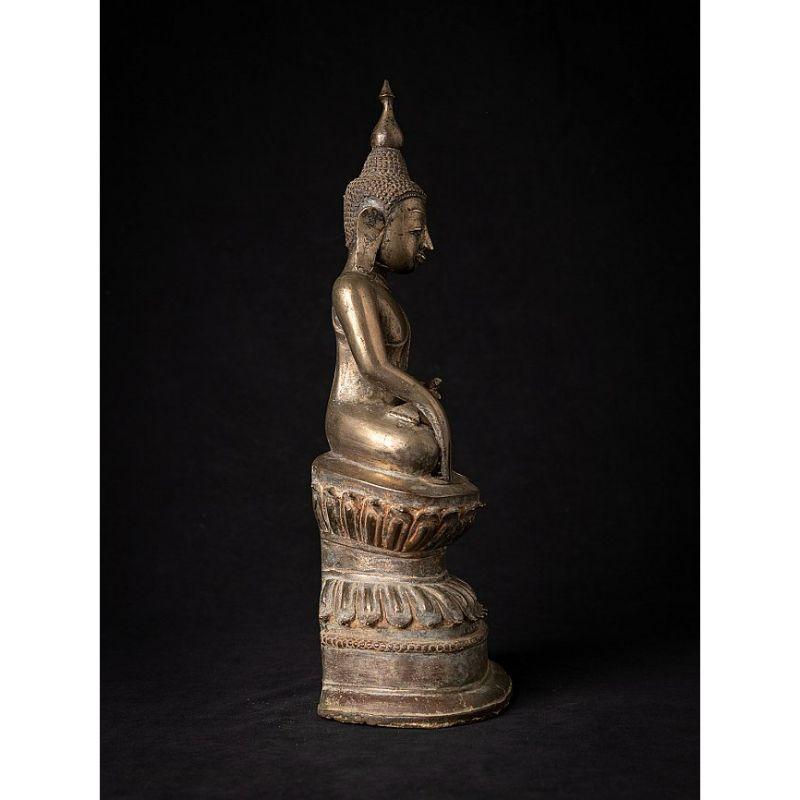 Antique Bronze Burmese Buddha Statue from Burma For Sale 1