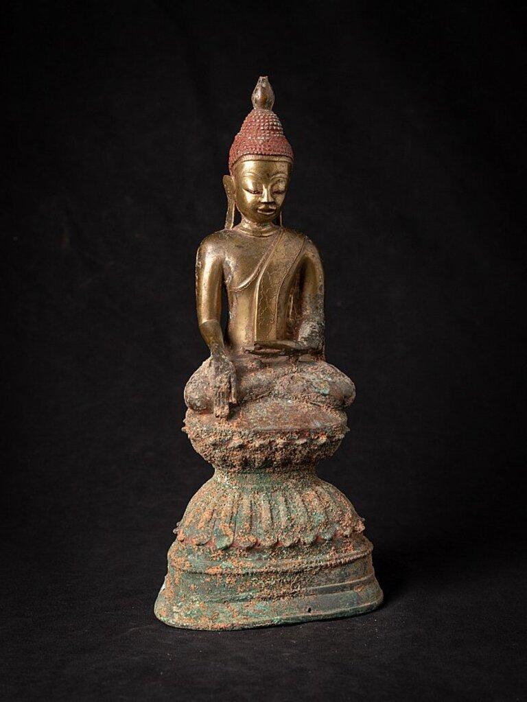 Antique Bronze Burmese Buddha Statue from Burma For Sale 2