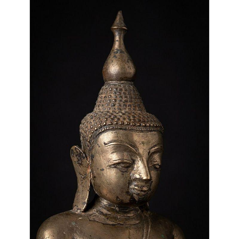 Antique Bronze Burmese Buddha Statue from Burma For Sale 4