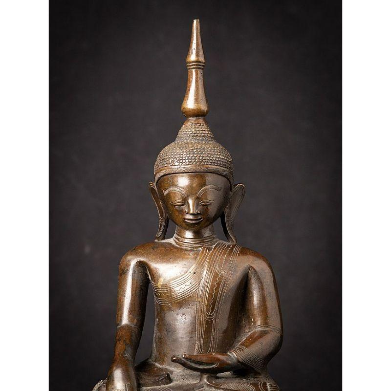 Statue de Bouddha birman de Birmanie en bronze ancien en vente 4