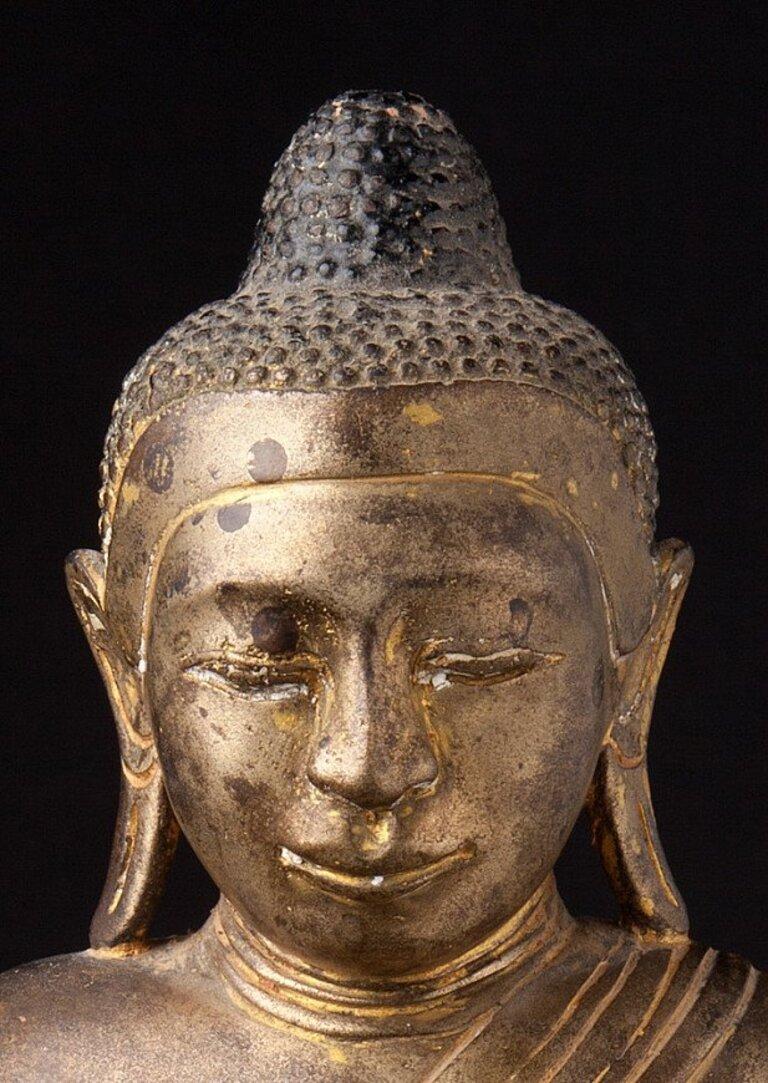 Antique bronze Burmese Buddha statue from Burma  Original Buddhas For Sale 5