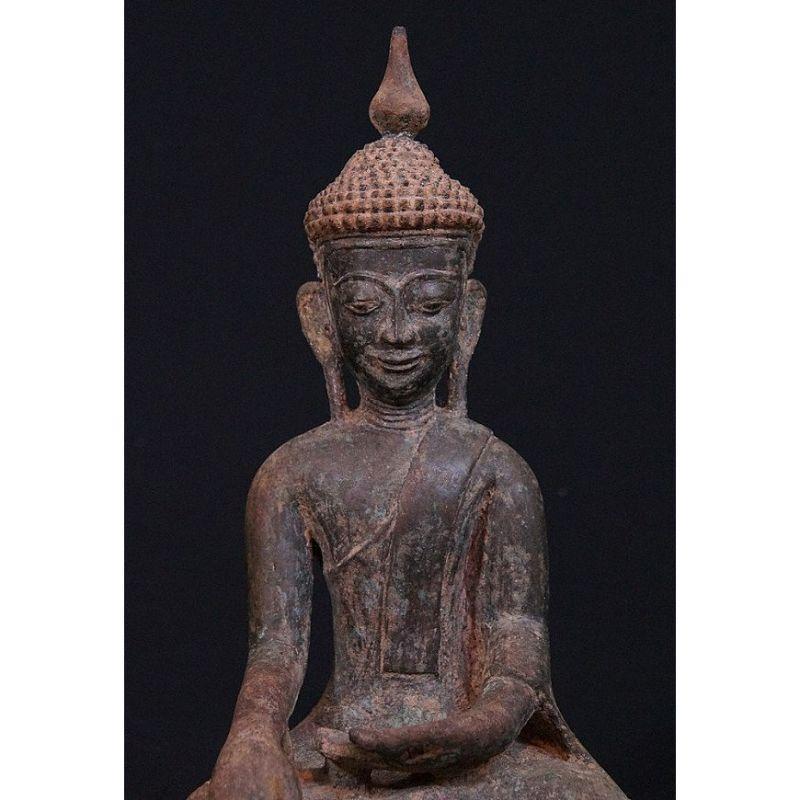 Antique Bronze Burmese Inwa Buddha from Burma For Sale 4