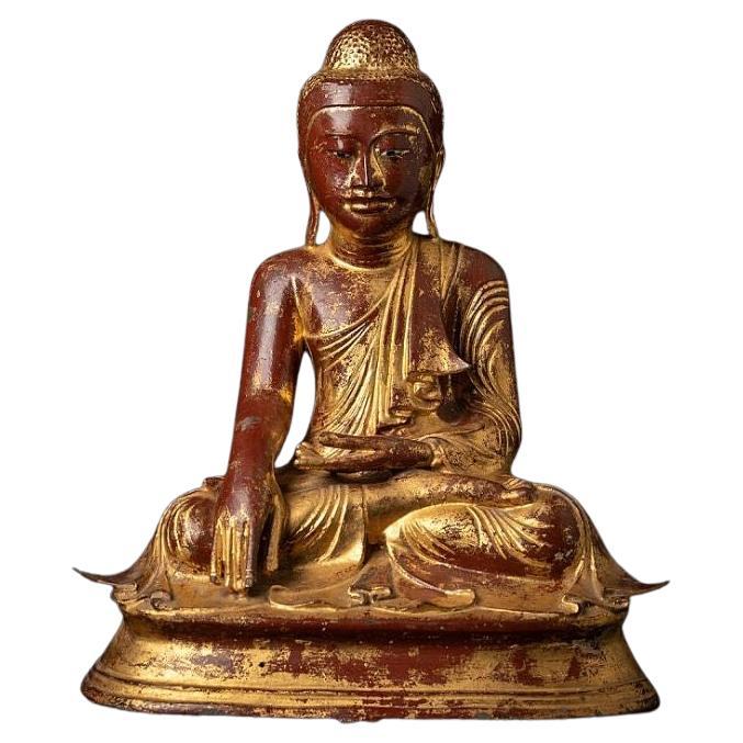 Ancienne statue de Bouddha birman Mandalay en bronze, de Birmanie
