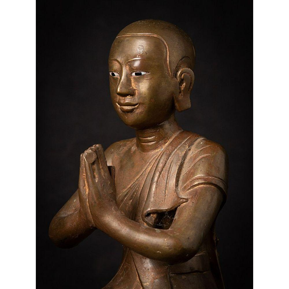 Antique bronze Burmese Monk statue from Burma For Sale 6