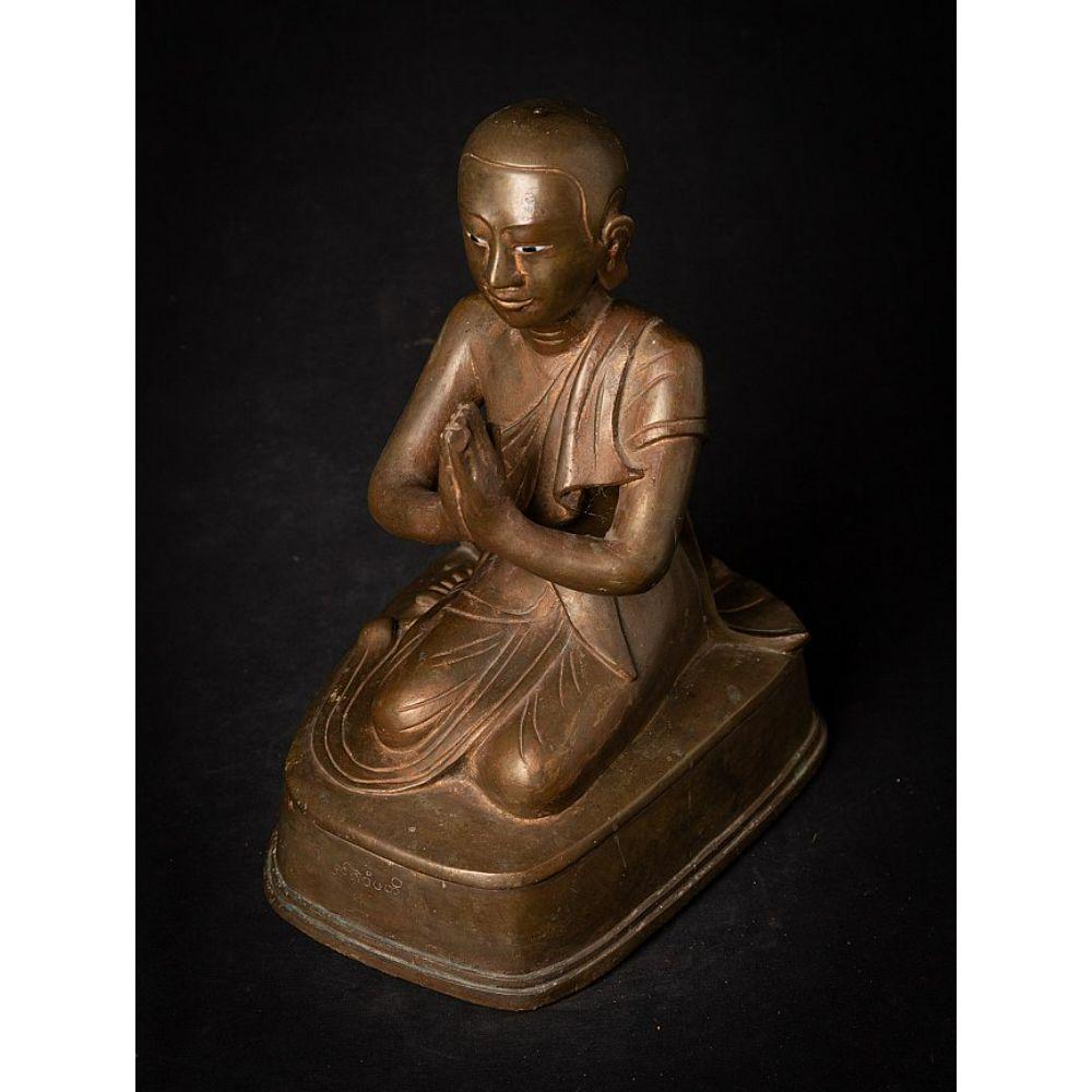 Antique bronze Burmese Monk statue from Burma For Sale 8