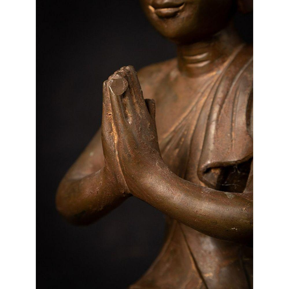 Antique bronze Burmese Monk statue from Burma For Sale 11