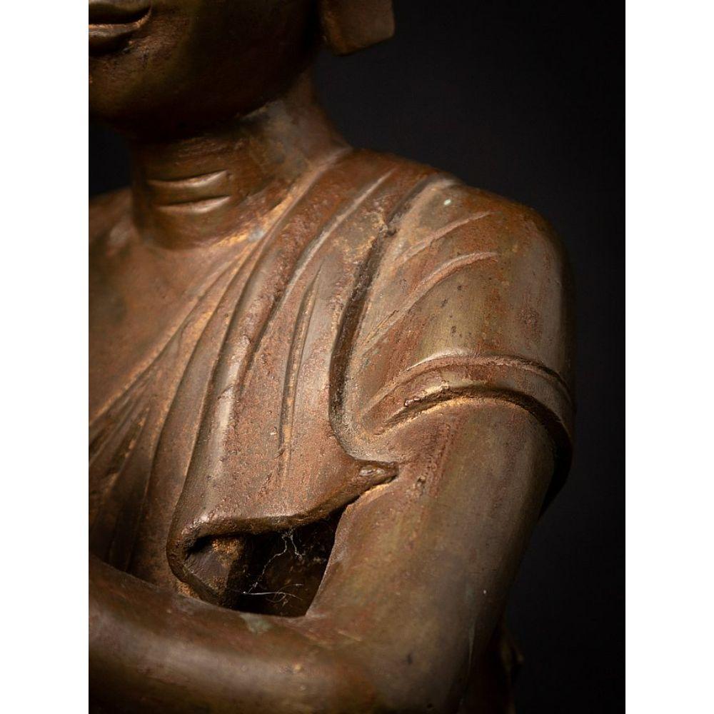 Antique bronze Burmese Monk statue from Burma For Sale 12