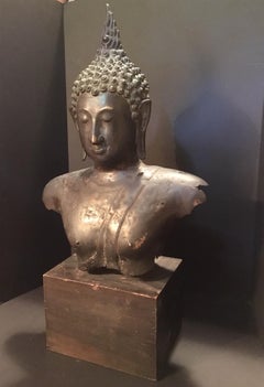 Antique Bronze Bust of Buddha, Thailand Ayutthaya, circa 18th Century