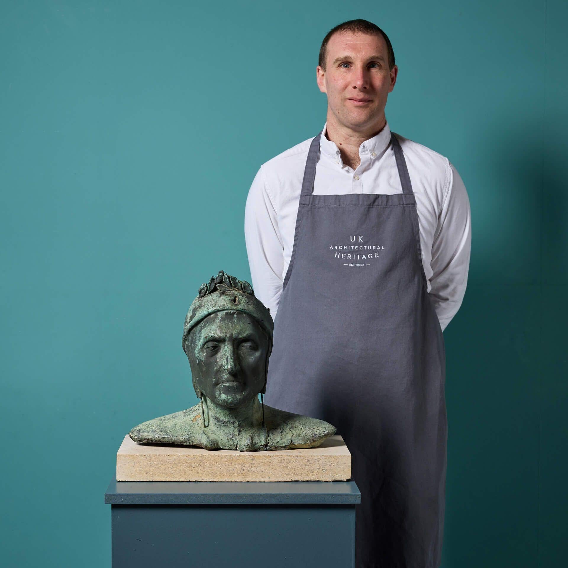 An antique bronze and composition bust of the famed late 13th to early 14th century Italian philosopher, writer and poet, Dante Alighieri (1265-1321), mounted on an associated fossilised limestone base.

Originating from late 19th/early 20th century