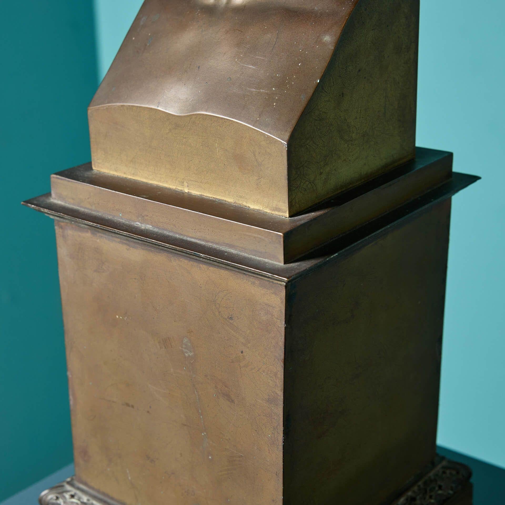 Francese Antico busto in bronzo di Lord Byron in vendita