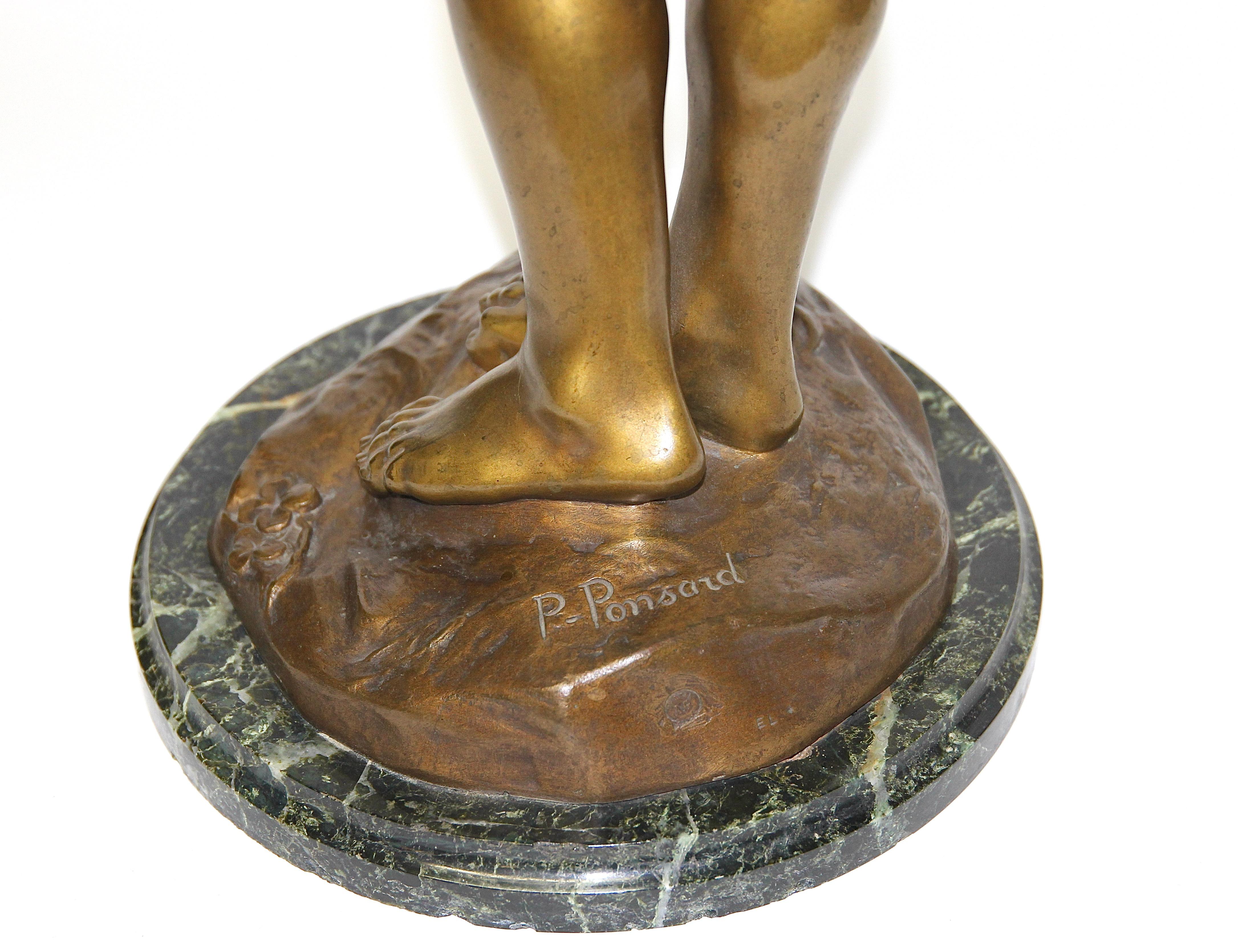 Sculpture d'enfants nus en bronze ancien avec raisins, d'après Paul Ponsard en vente 5
