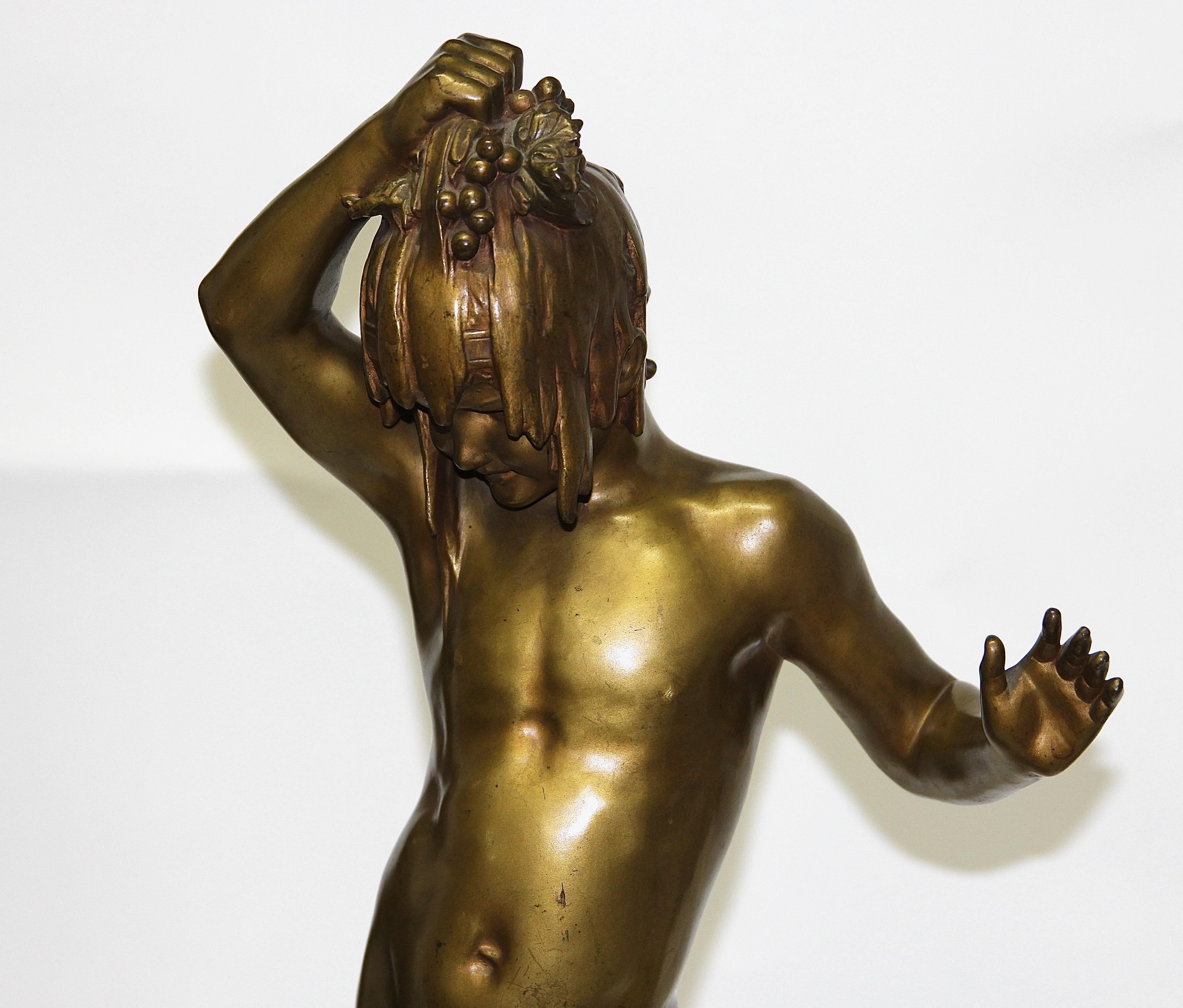 20ième siècle Sculpture d'enfants nus en bronze ancien avec raisins, d'après Paul Ponsard en vente