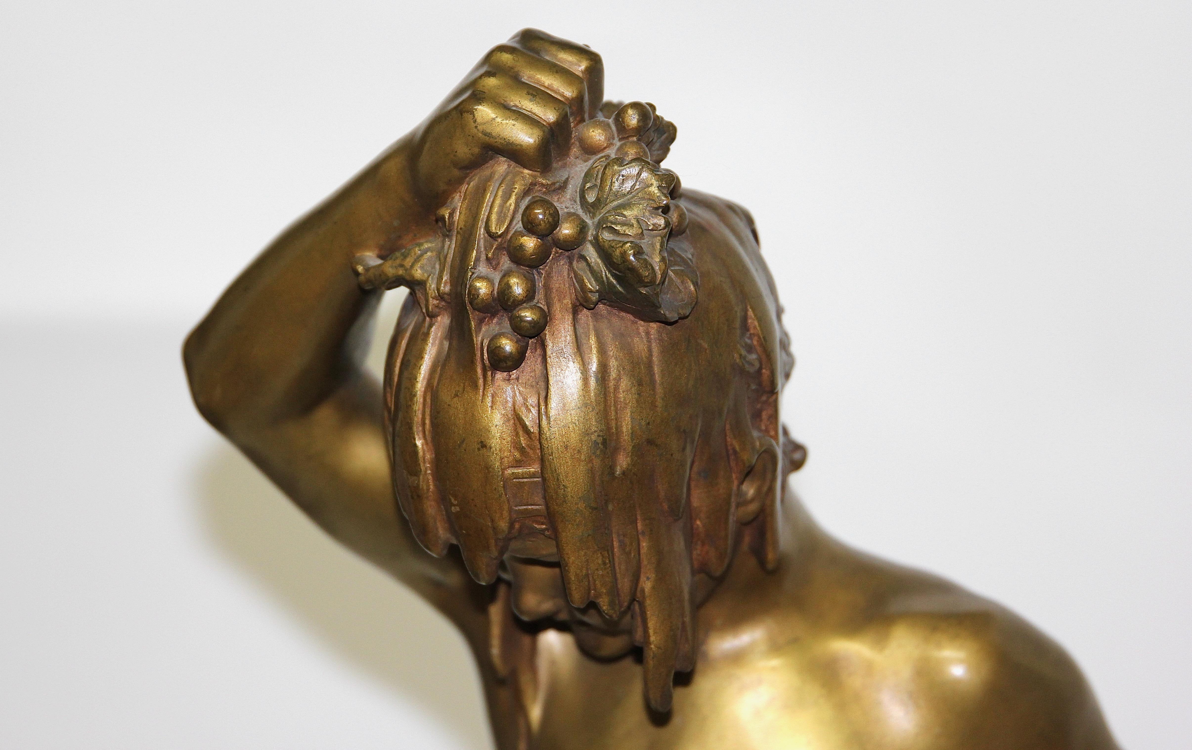 Sculpture d'enfants nus en bronze ancien avec raisins, d'après Paul Ponsard en vente 3