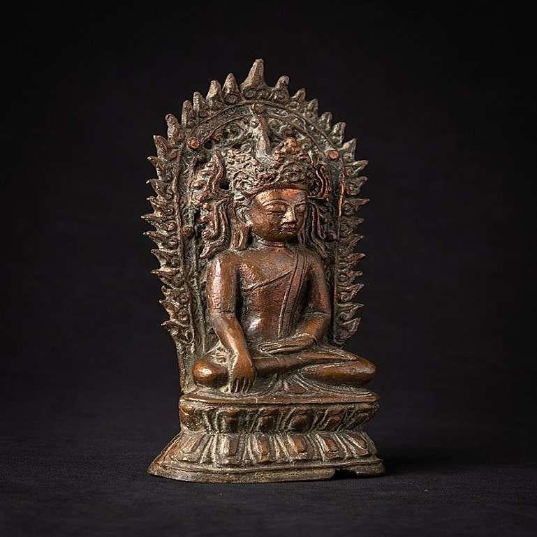 Antique Bronze Crowned Arakan Buddha from Burma For Sale 1