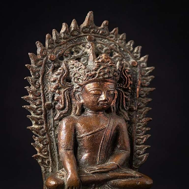 Antique Bronze Crowned Arakan Buddha from Burma For Sale 2