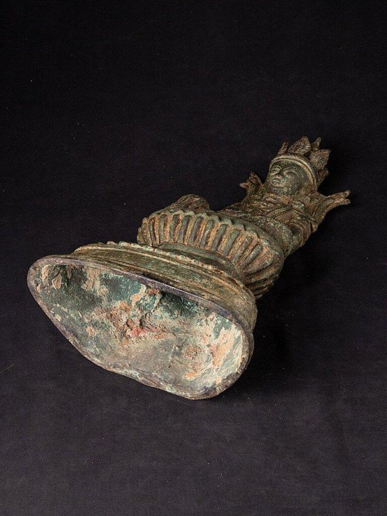 Antique Bronze Crowned Buddha Statue from Burma For Sale 14