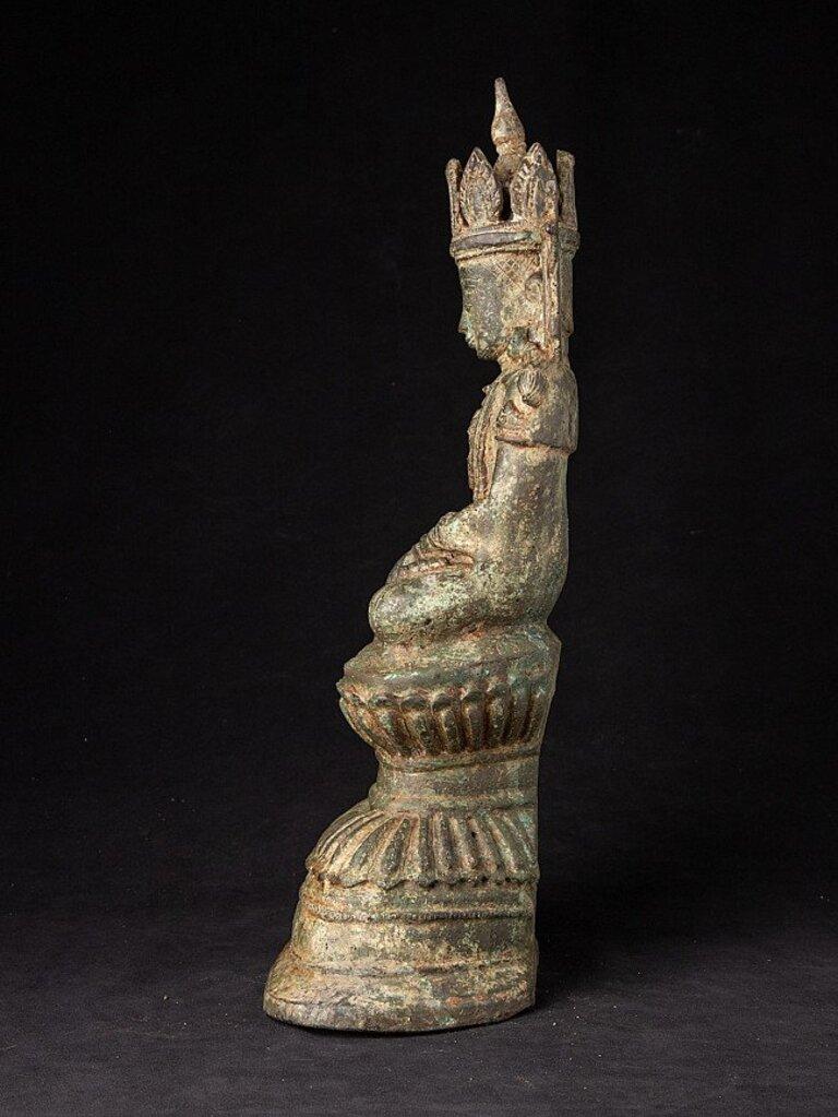 Burmese Antique Bronze Crowned Buddha Statue from Burma For Sale