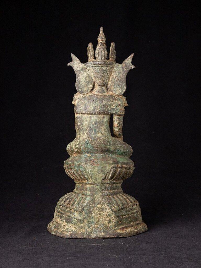 Antique Bronze Crowned Buddha Statue from Burma In Good Condition For Sale In DEVENTER, NL
