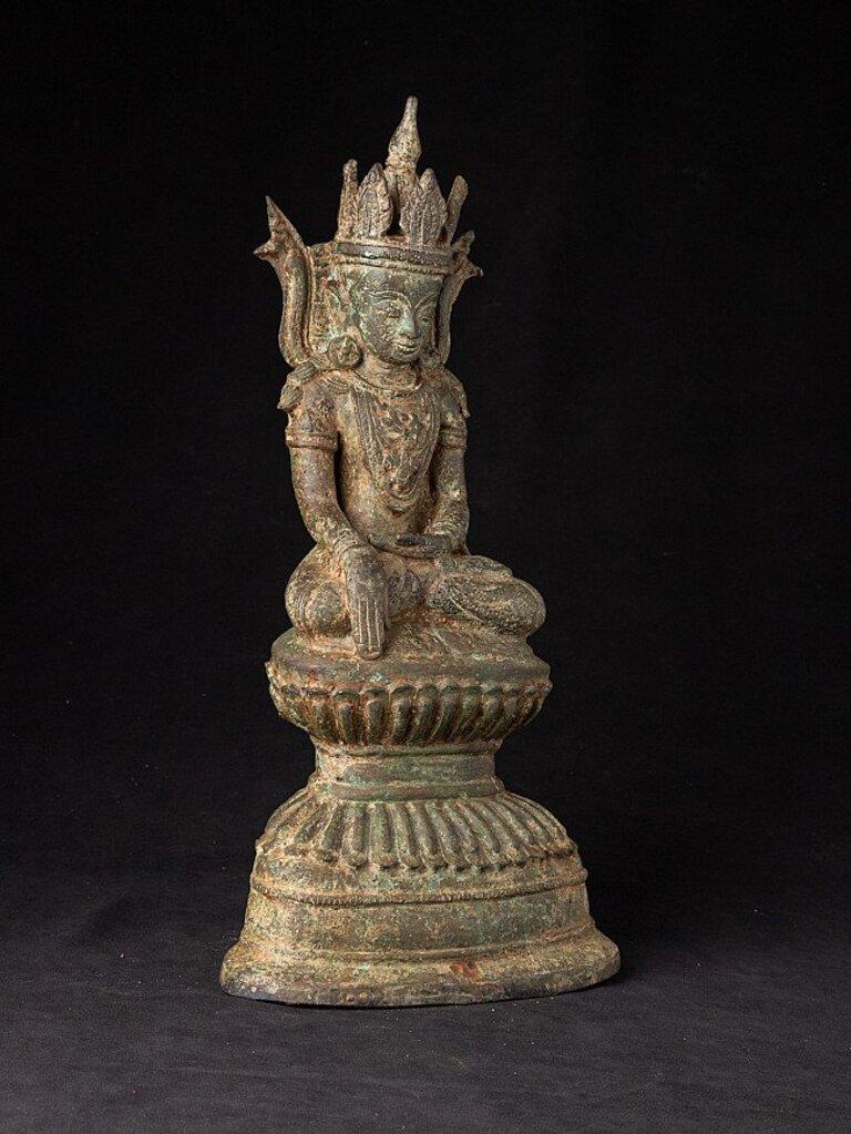 Antique Bronze Crowned Buddha Statue from Burma For Sale 1