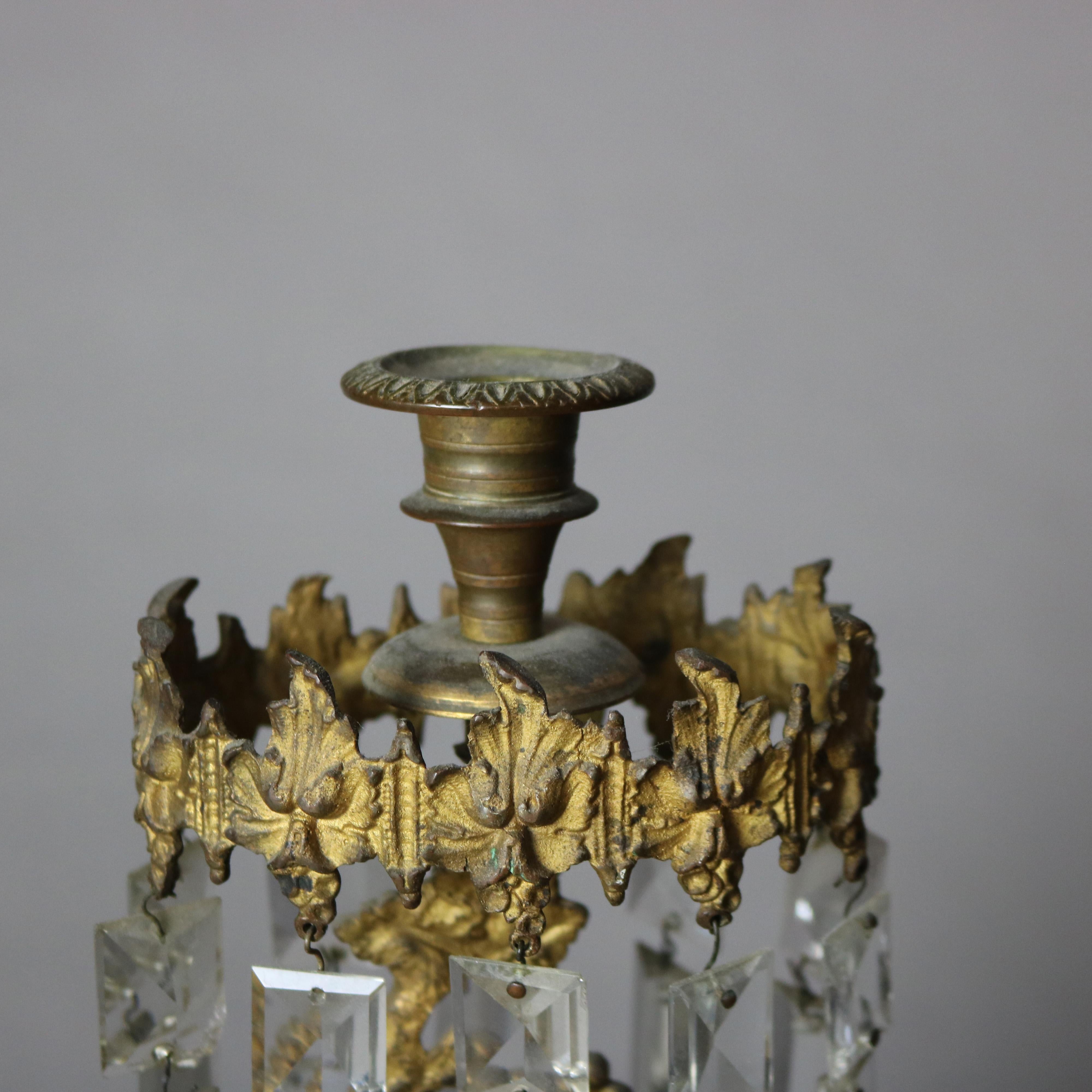 Antiguo Juego de Girándulas Figurales de Bronce, Cristal y Mármol con Querubines C1890 en venta 1