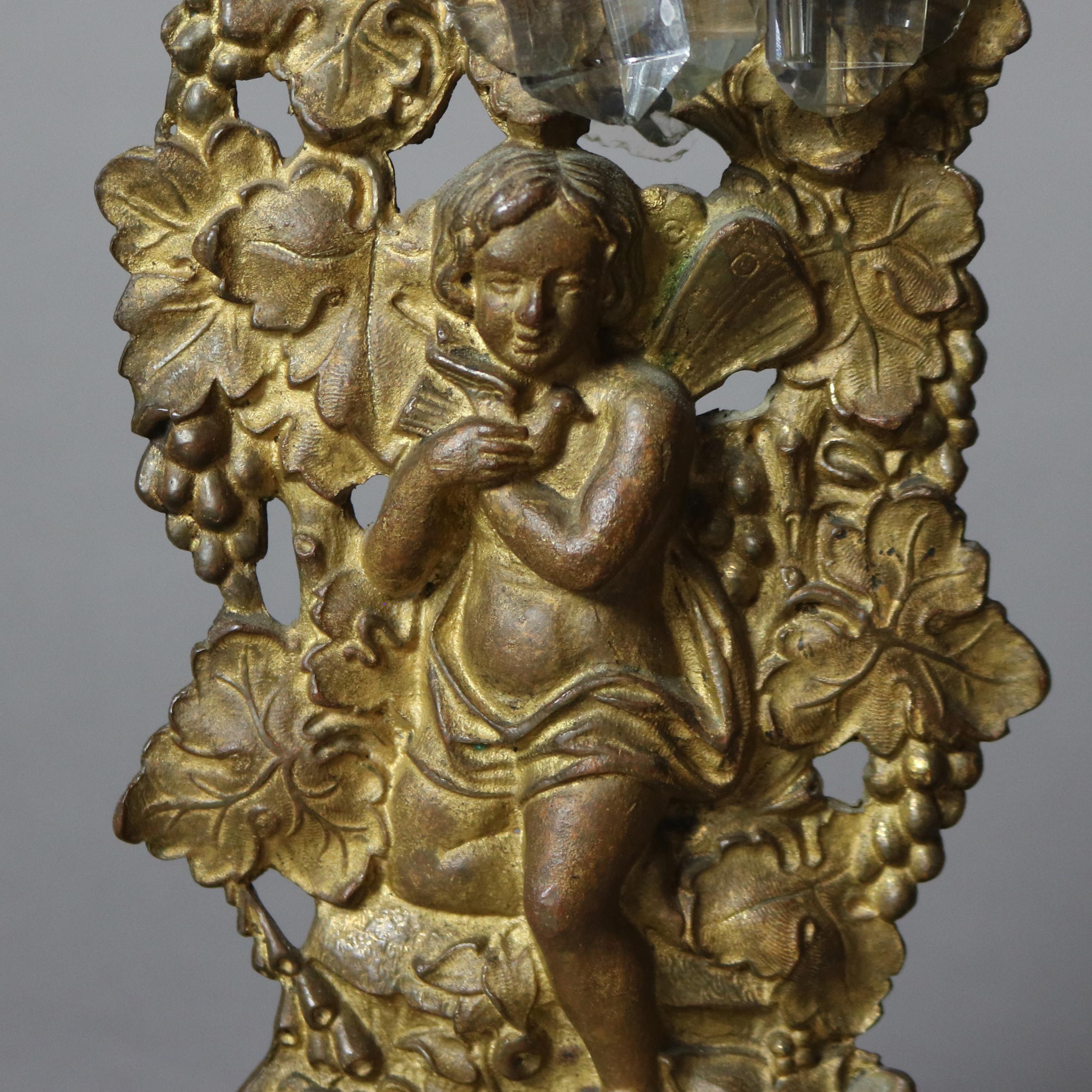 Antiguo Juego de Girándulas Figurales de Bronce, Cristal y Mármol con Querubines C1890 en venta 5