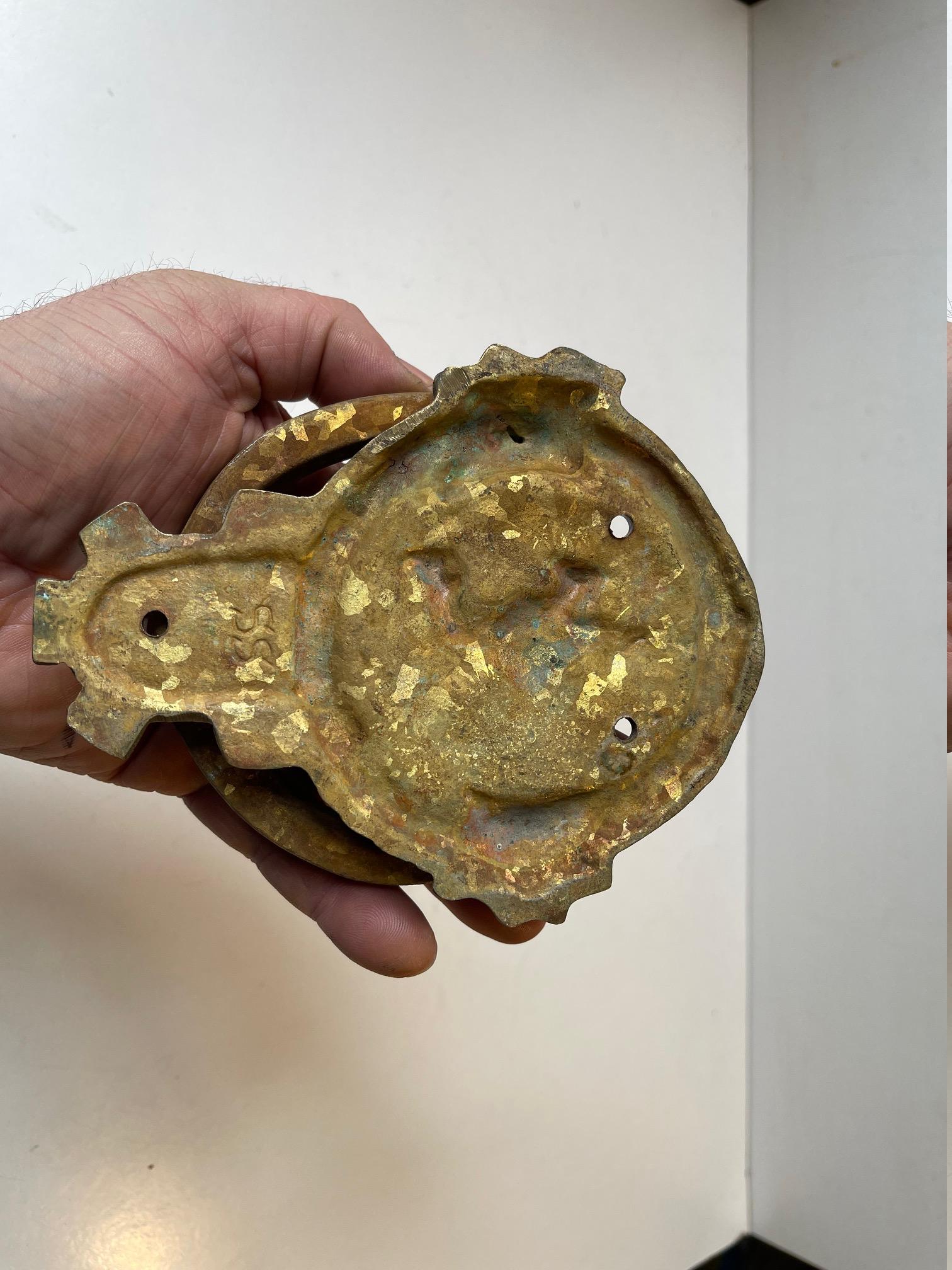 Antique Bronze Door Knocker with Hunting Theme In Good Condition For Sale In Esbjerg, DK