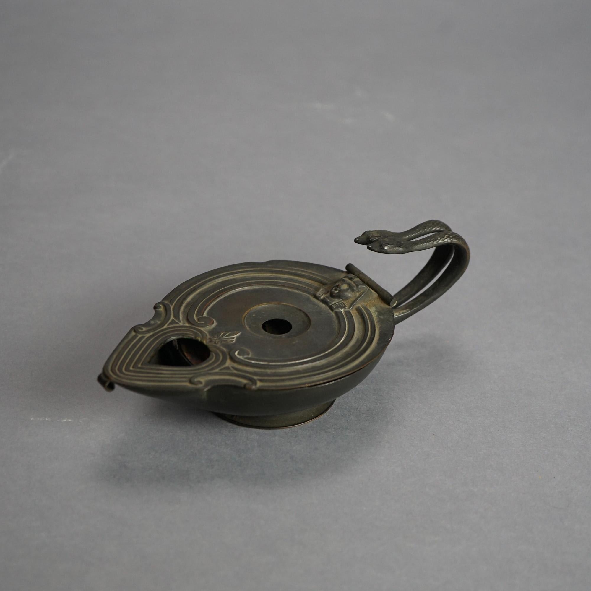 XIXe siècle Lampe à doigt néo-égyptienne ancienne en bronze, c1870 en vente