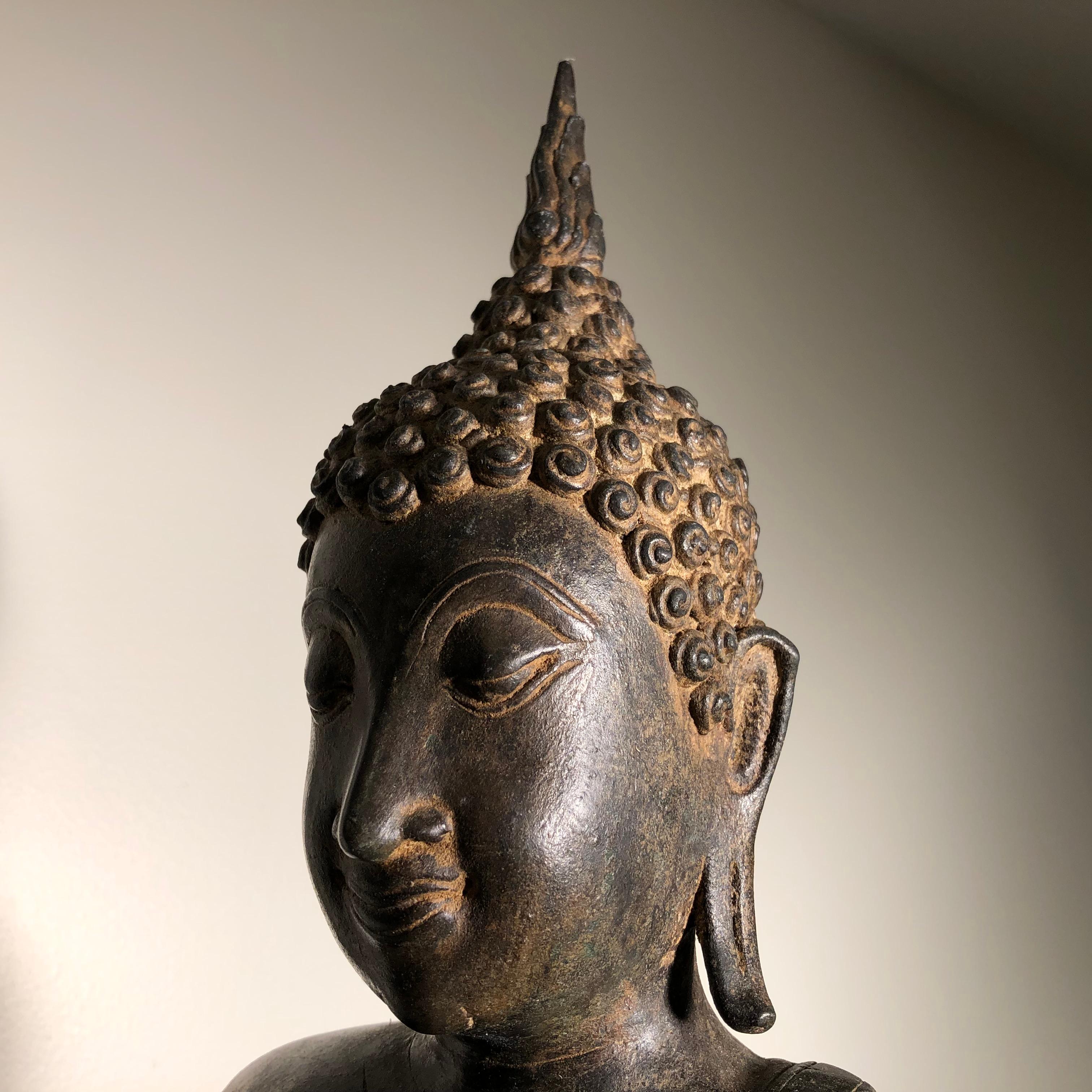 Antique Bronze Enlightenment Buddha , 200 Years Old In Good Condition In South Burlington, VT