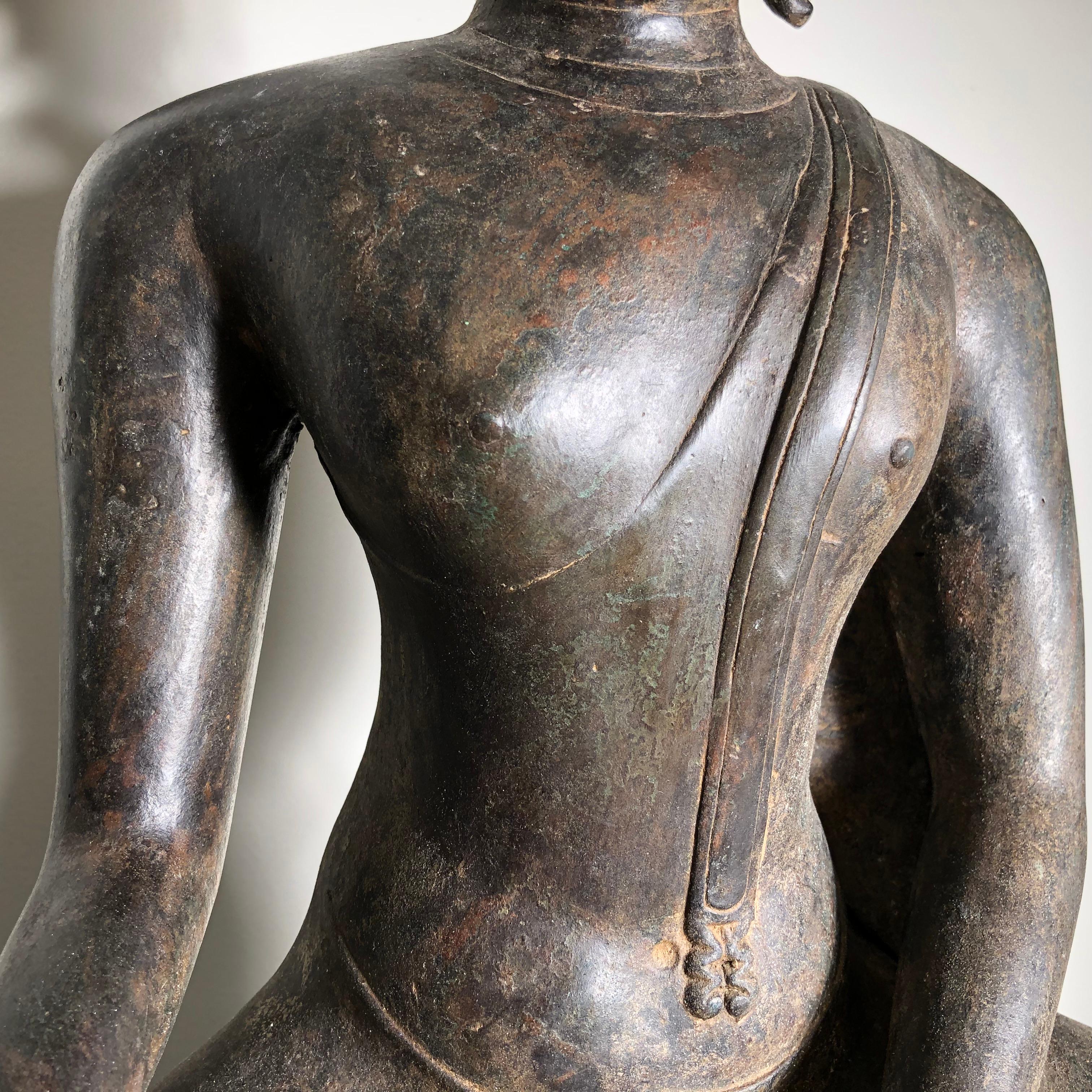 Antique Bronze Enlightenment Buddha , 200 Years Old 1