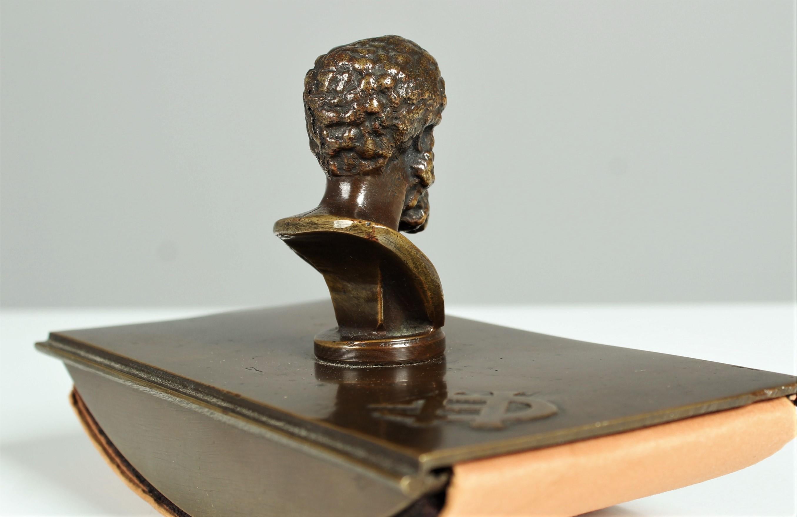 Antique Bronze Extinguishing Cradle, Signed Bronze Miniature Bust, Circa 1880 In Good Condition For Sale In Greven, DE