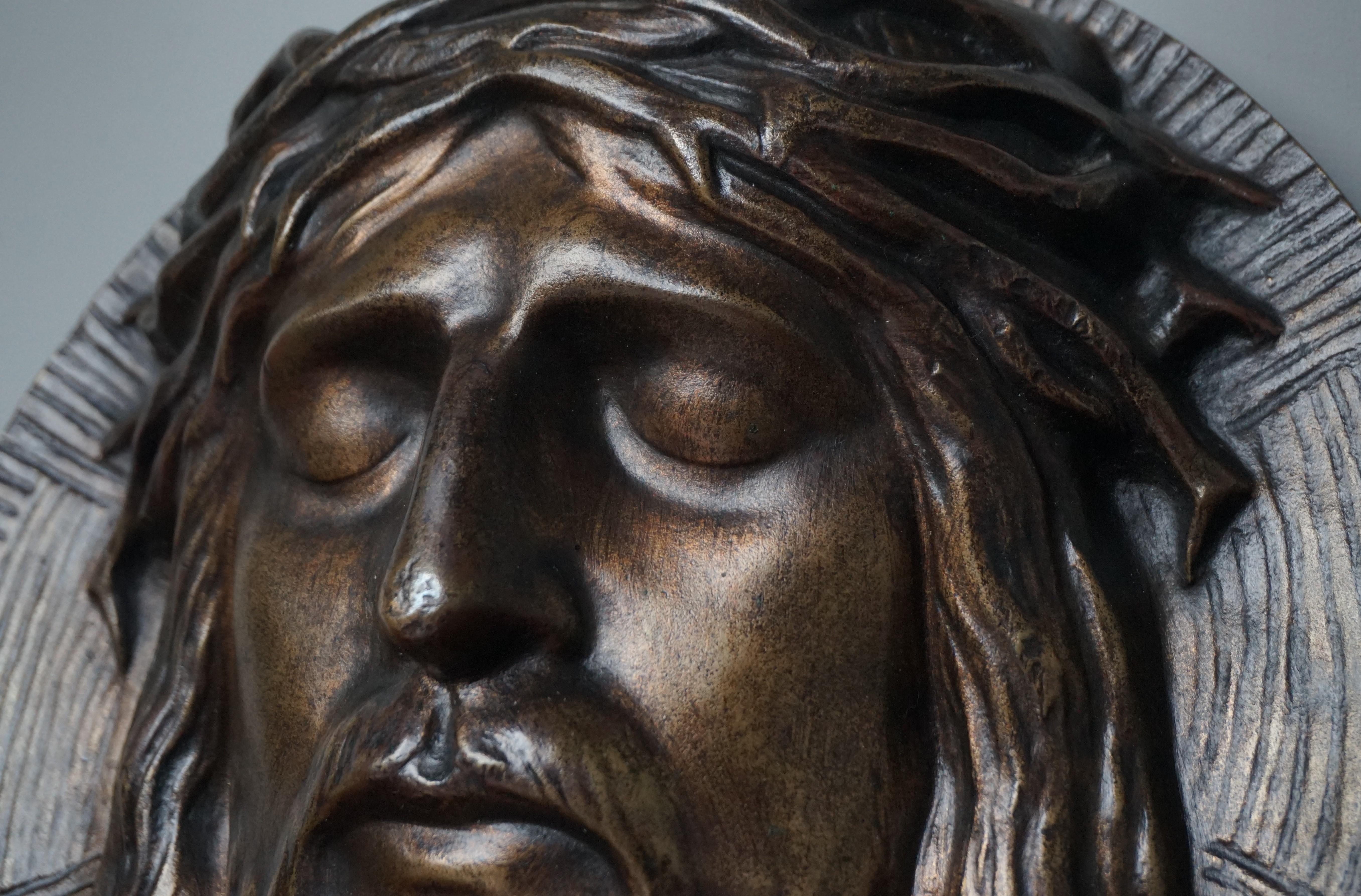 jesus christ face sculpture