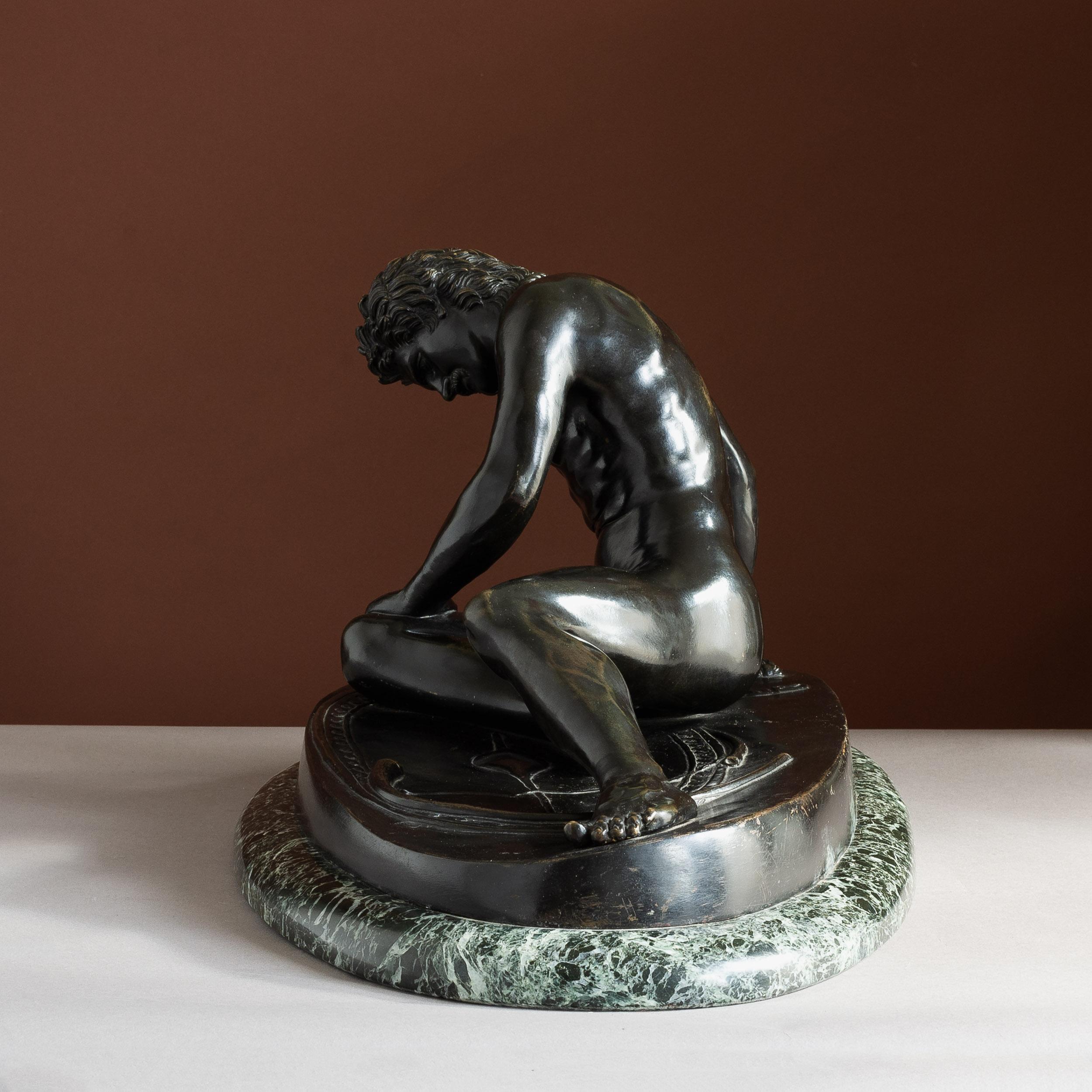 Antica figura in bronzo del Gallo morente in vendita 4