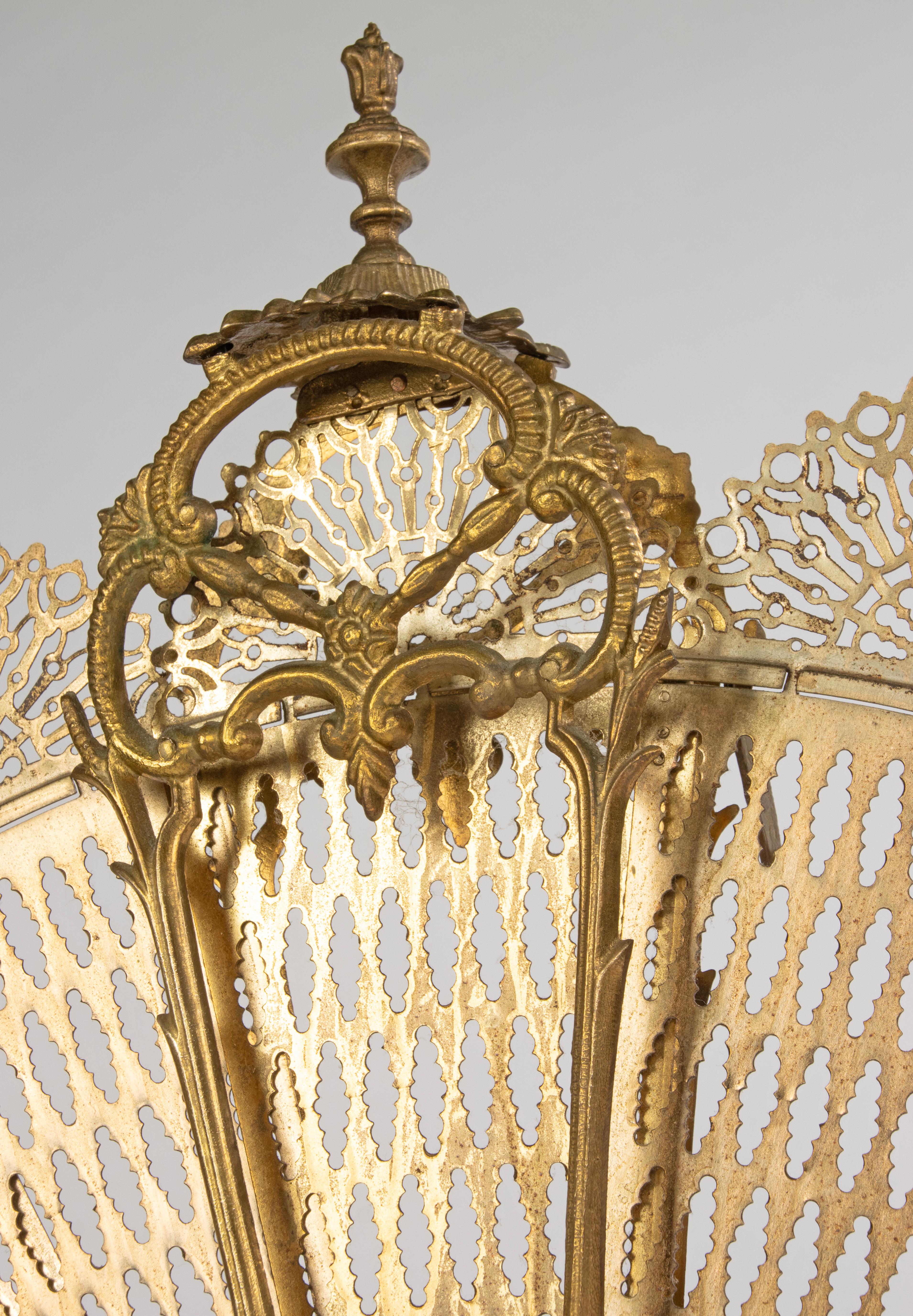 Paravent de cheminée en bronze antique - Peacock Fan en vente 1